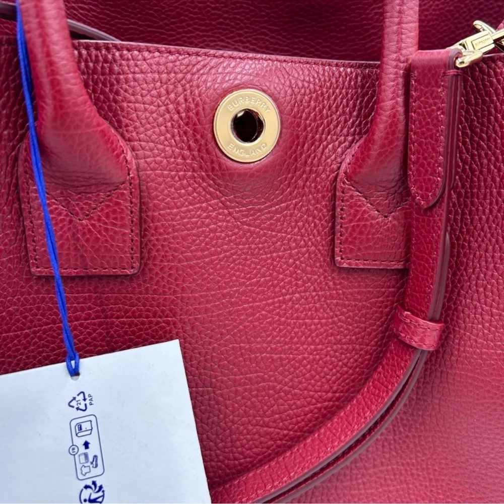 Women’s Burberry banner pebble grain leather tote/shoulder bag Classic check NWT - Picture 11 of 15